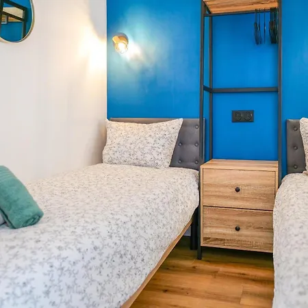 Bel Vue - Quartier Des Presidents - 5 Personnes Apartament